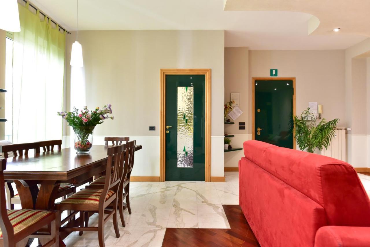 Elegant & Cozy Apartment In The Heart Of Roma Eksteriør bilde
