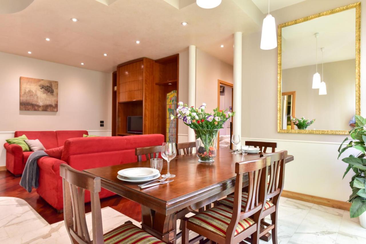 Elegant & Cozy Apartment In The Heart Of Roma Eksteriør bilde