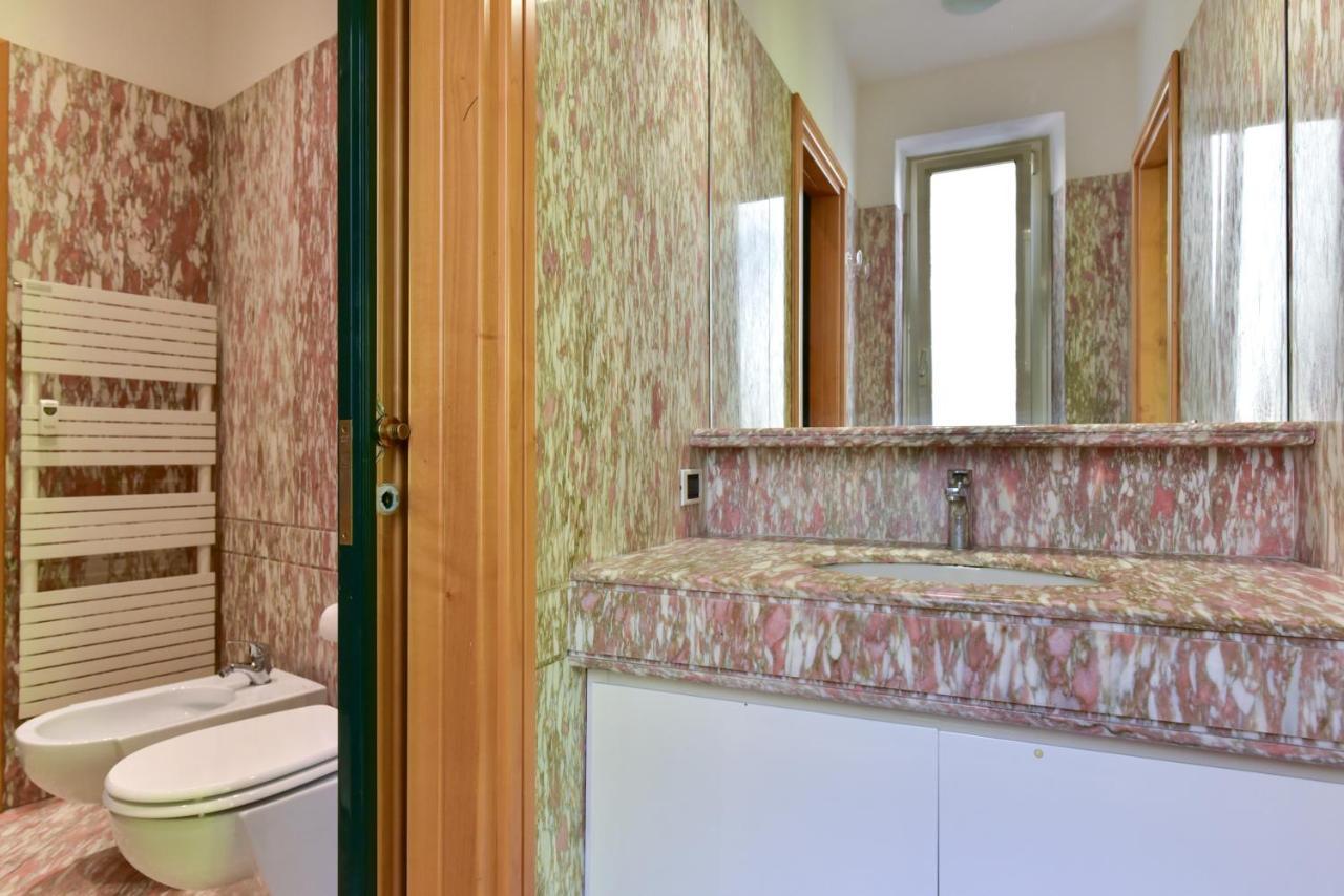 Elegant & Cozy Apartment In The Heart Of Roma Eksteriør bilde